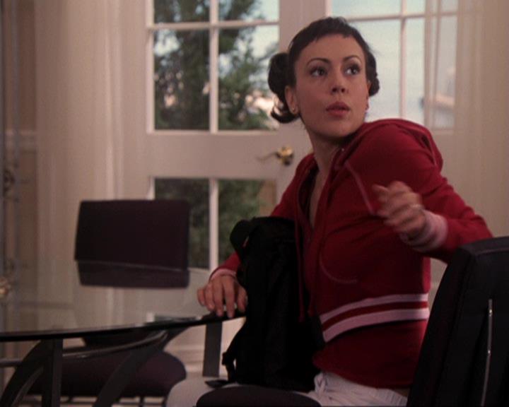 Charmed-Online-dot-417SavingPrivateLeo1315.jpg