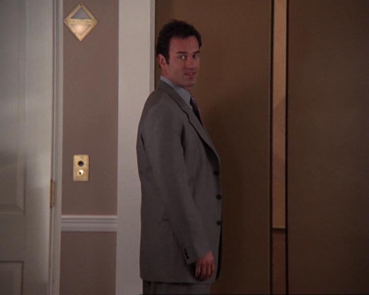Charmed-Online-dot-417SavingPrivateLeo1324.jpg