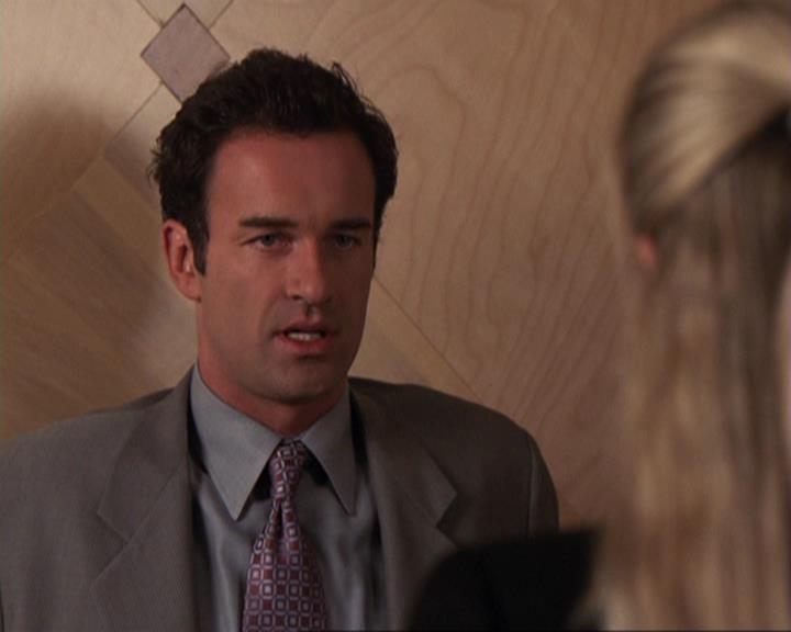 Charmed-Online-dot-417SavingPrivateLeo1336.jpg