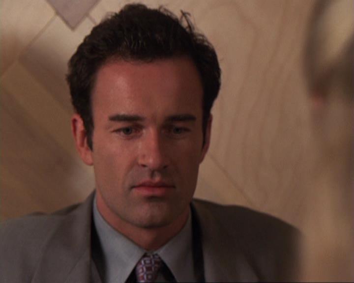Charmed-Online-dot-417SavingPrivateLeo1347.jpg