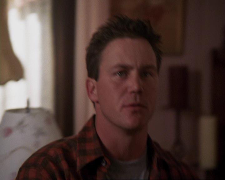 Charmed-Online-dot-417SavingPrivateLeo1390.jpg