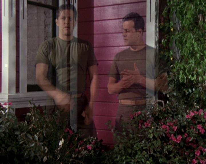 Charmed-Online-dot-417SavingPrivateLeo1415.jpg