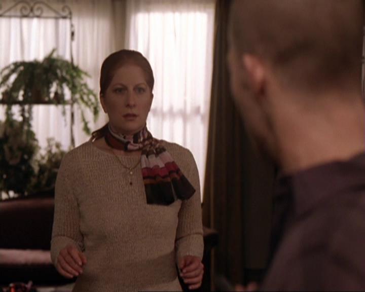 Charmed-Online-dot-417SavingPrivateLeo1428.jpg