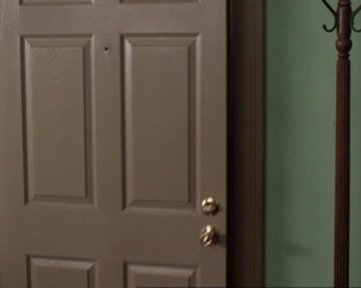 Charmed-Online-dot-417SavingPrivateLeo1430.jpg