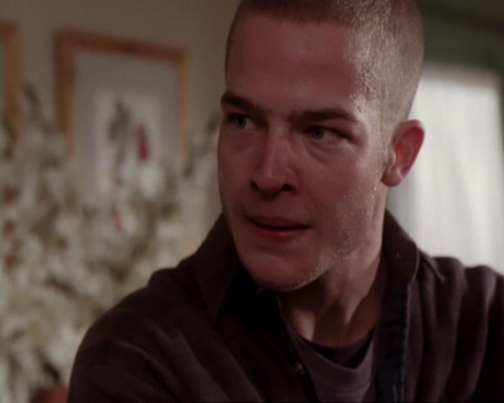 Charmed-Online-dot-417SavingPrivateLeo1468.jpg