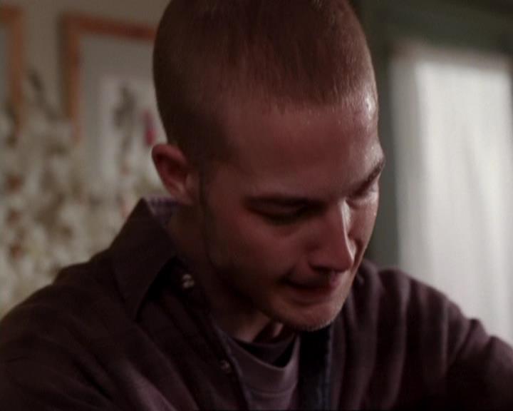 Charmed-Online-dot-417SavingPrivateLeo1469.jpg