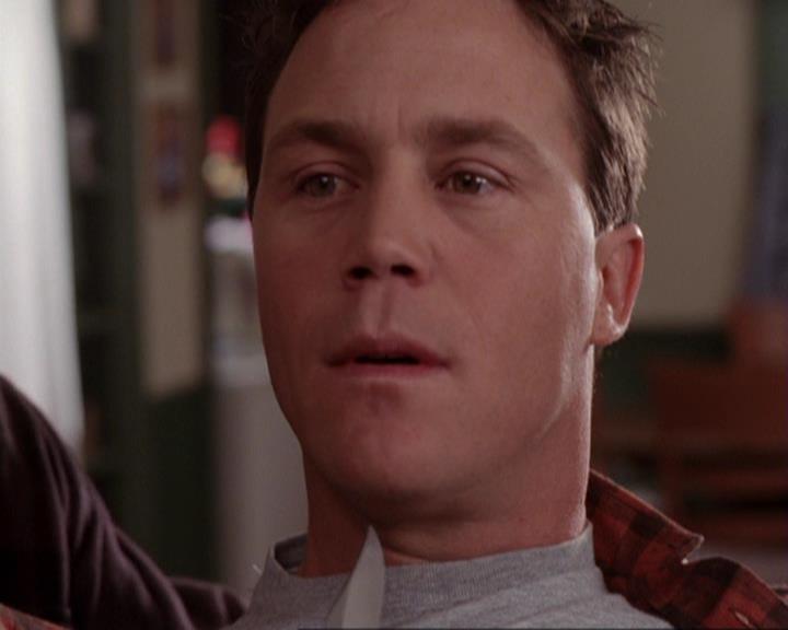 Charmed-Online-dot-417SavingPrivateLeo1470.jpg