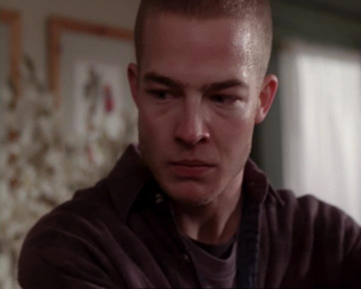 Charmed-Online-dot-417SavingPrivateLeo1475.jpg