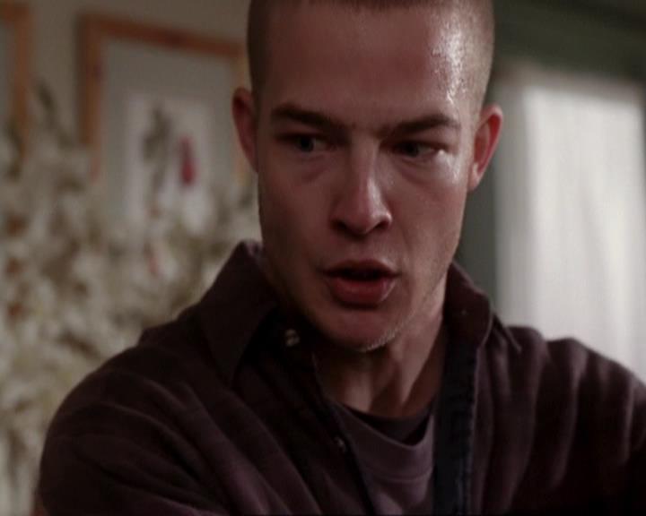 Charmed-Online-dot-417SavingPrivateLeo1480.jpg