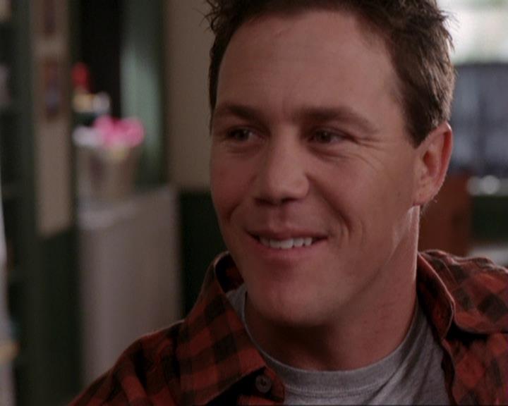 Charmed-Online-dot-417SavingPrivateLeo1499.jpg