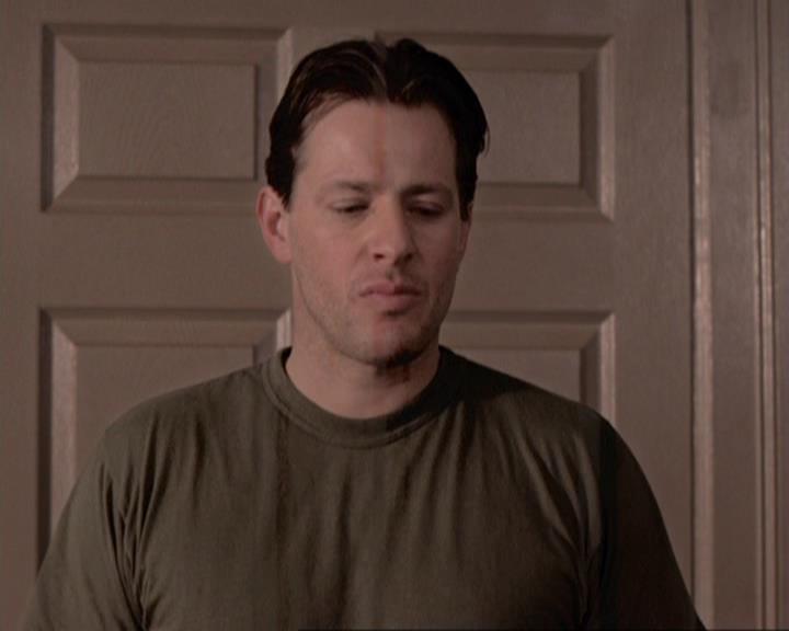 Charmed-Online-dot-417SavingPrivateLeo1503.jpg