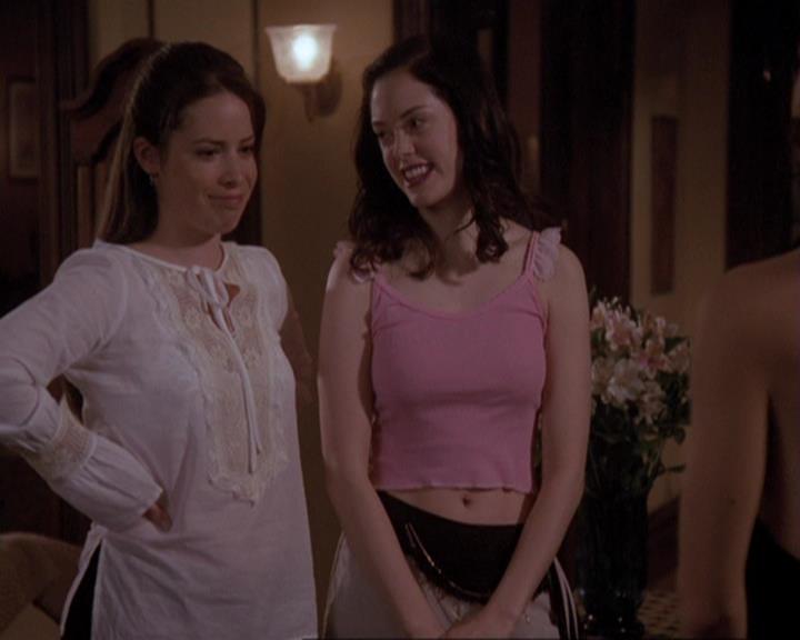 Charmed-Online-dot-417SavingPrivateLeo1588.jpg
