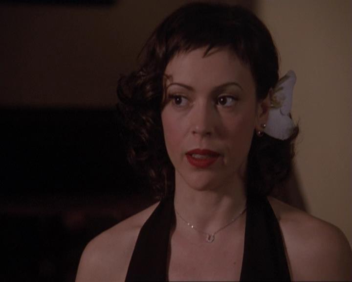 Charmed-Online-dot-417SavingPrivateLeo1606.jpg