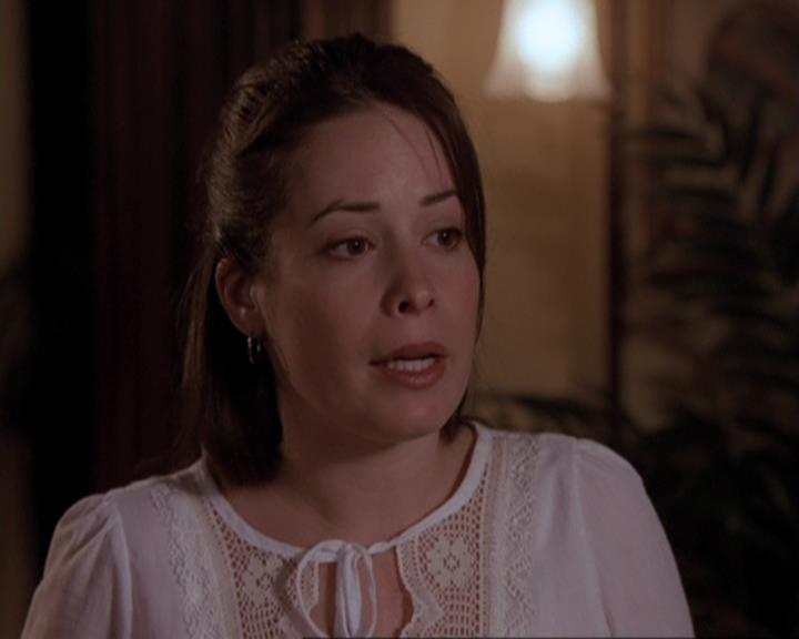 Charmed-Online-dot-417SavingPrivateLeo1681.jpg