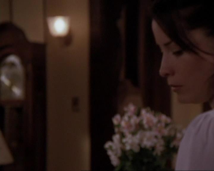 Charmed-Online-dot-417SavingPrivateLeo1727.jpg Charmed-Online-dot-417SavingPrivateLeo1727.jpg