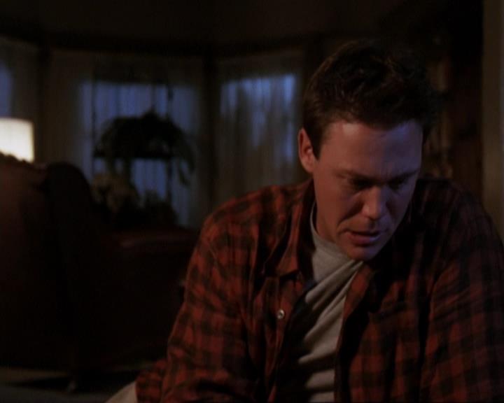 Charmed-Online-dot-417SavingPrivateLeo1736.jpg
