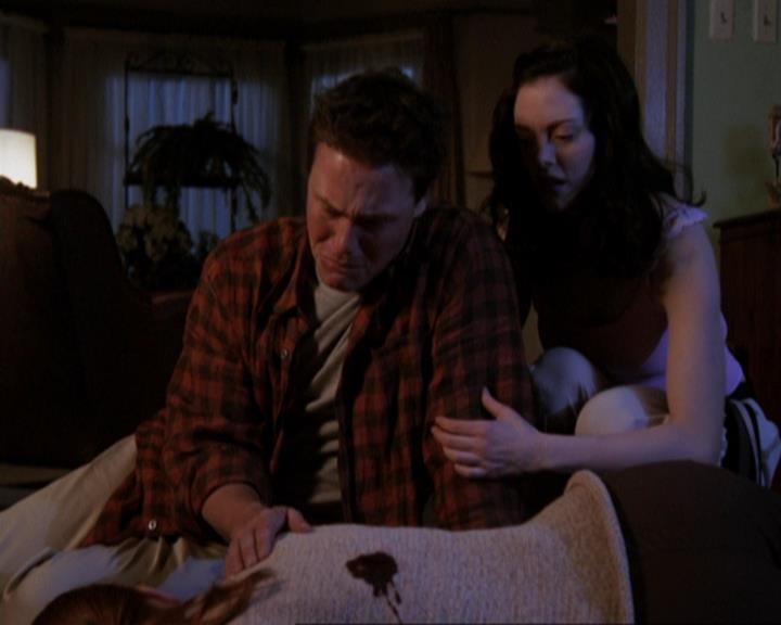 Charmed-Online-dot-417SavingPrivateLeo1747.jpg