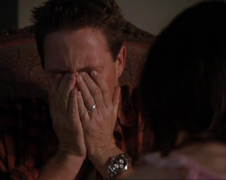 Charmed-Online-dot-417SavingPrivateLeo1781.jpg