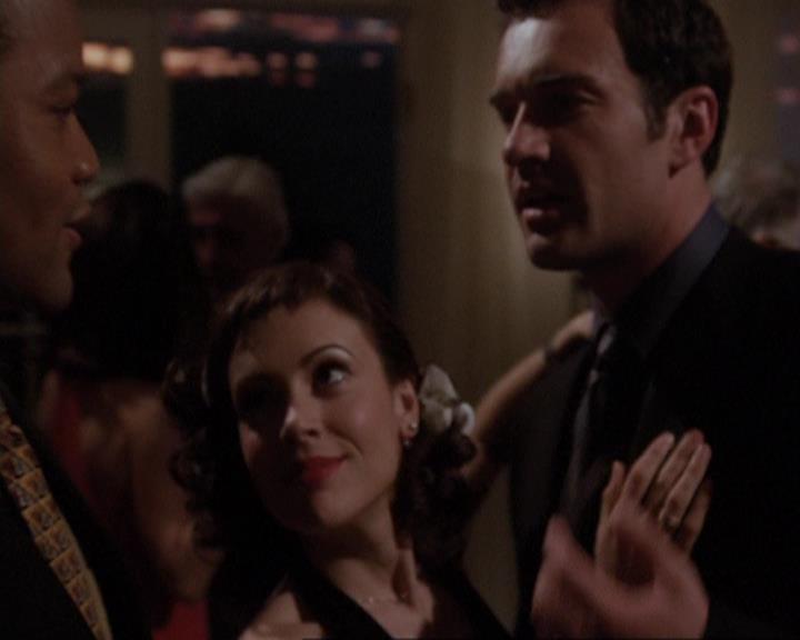 Charmed-Online-dot-417SavingPrivateLeo1921.jpg