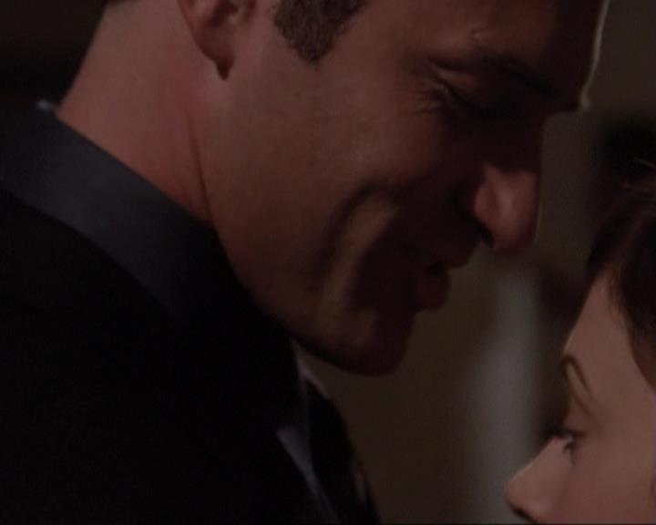 Charmed-Online-dot-417SavingPrivateLeo1950.jpg Charmed-Online-dot-417SavingPrivateLeo1950.jpg