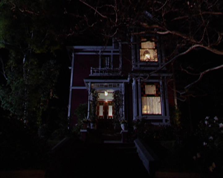 Charmed-Online-dot-417SavingPrivateLeo1987.jpg