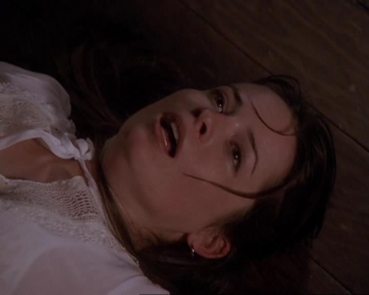 Charmed-Online-dot-417SavingPrivateLeo2044.jpg