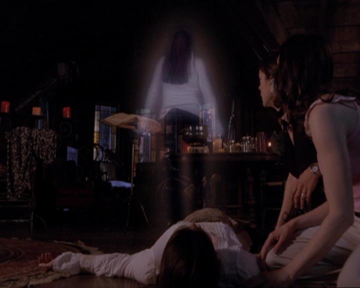 Charmed-Online-dot-417SavingPrivateLeo2128.jpg