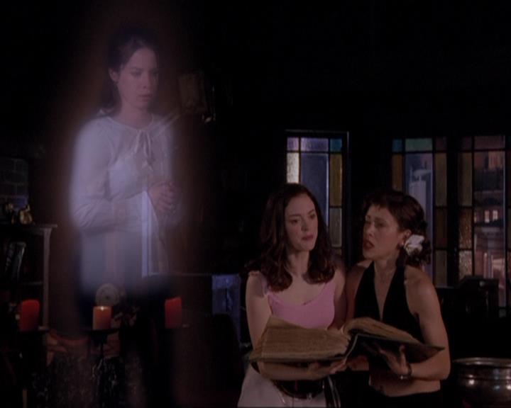 Charmed-Online-dot-417SavingPrivateLeo2162.jpg