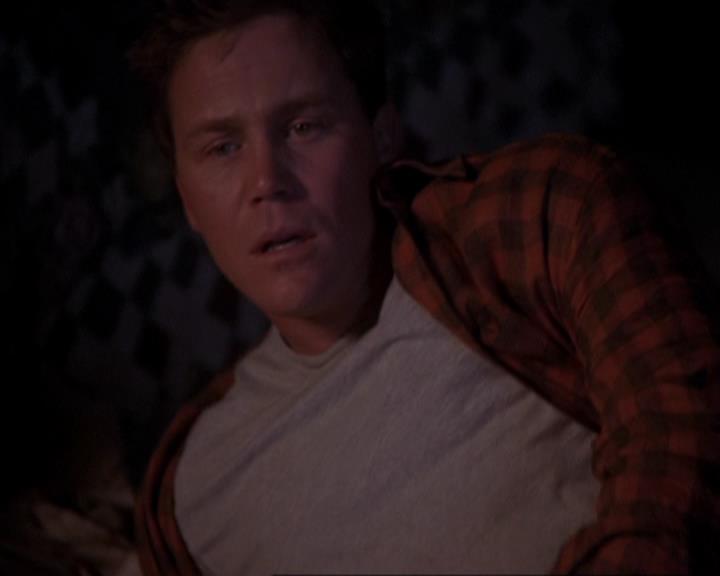 Charmed-Online-dot-417SavingPrivateLeo2173.jpg Charmed-Online-dot-417SavingPrivateLeo2173.jpg