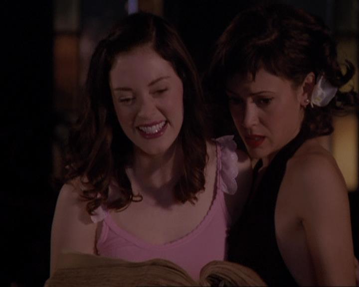 Charmed-Online-dot-417SavingPrivateLeo2204.jpg