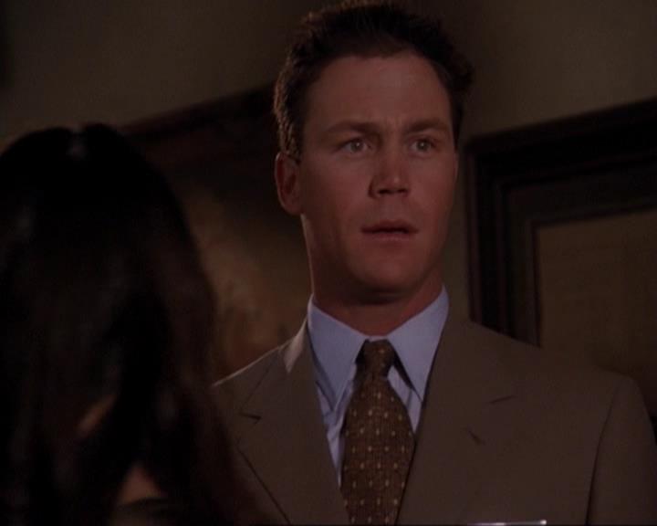 Charmed-Online-dot-417SavingPrivateLeo2326.jpg
