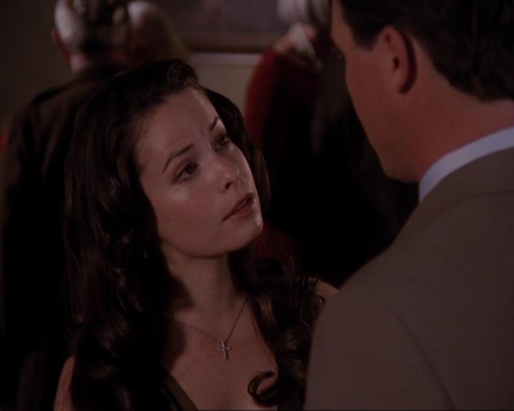 Charmed-Online-dot-417SavingPrivateLeo2332.jpg