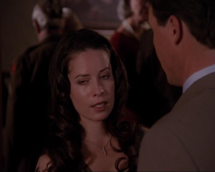 Charmed-Online-dot-417SavingPrivateLeo2336.jpg