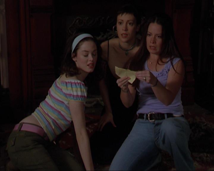 Charmed-Online-dot-419BiteMe0030.jpg