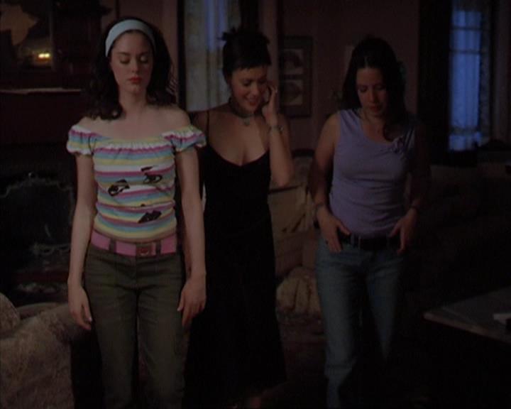 Charmed-Online-dot-419BiteMe0044.jpg