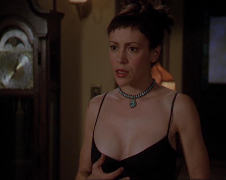 Charmed-Online-dot-419BiteMe0074.jpg