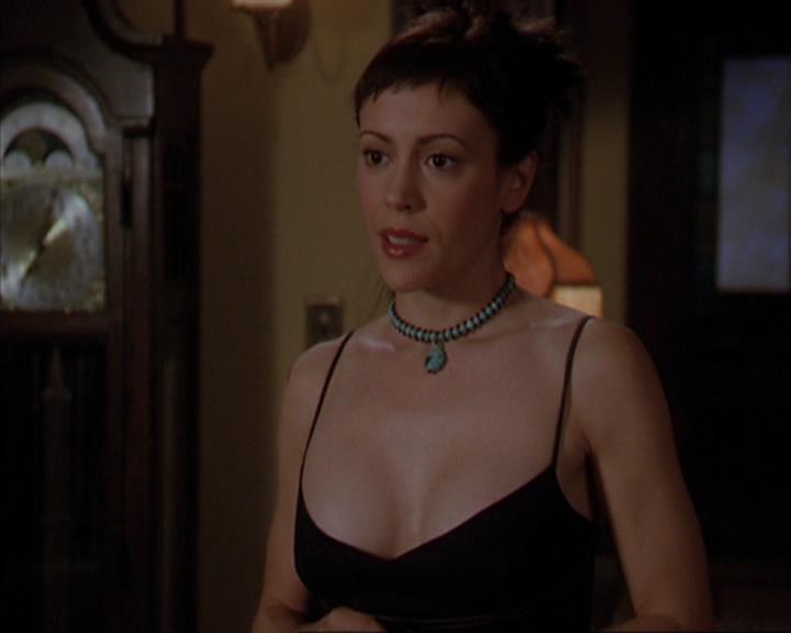 Charmed-Online-dot-419BiteMe0078.jpg