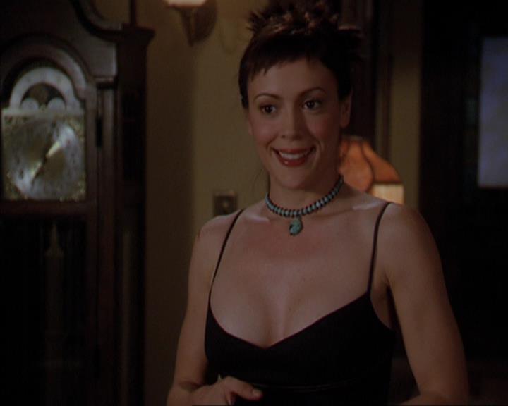 Charmed-Online-dot-419BiteMe0095.jpg