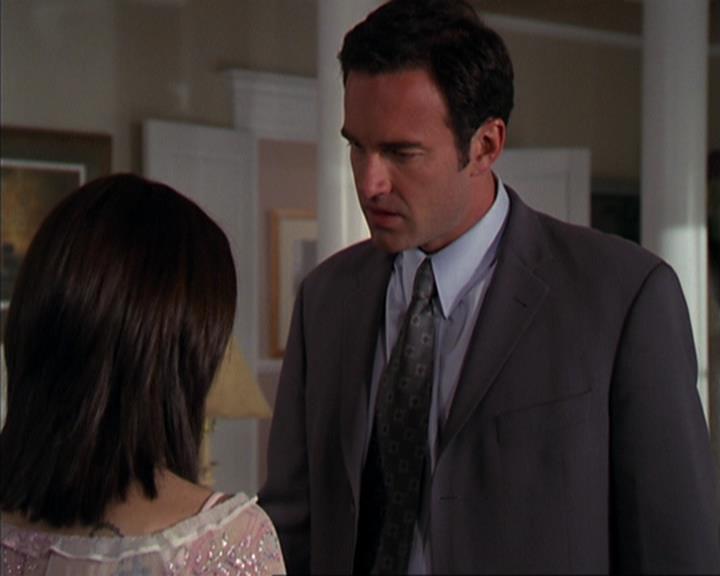 Charmed-Online-dot-419BiteMe0345.jpg
