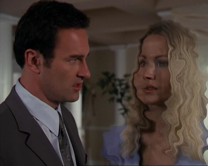 Charmed-Online-dot-419BiteMe0402.jpg