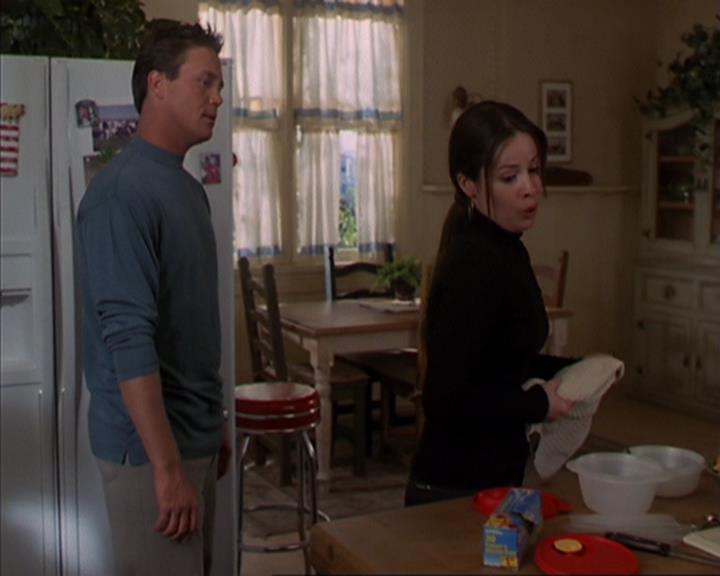 Charmed-Online-dot-419BiteMe0481.jpg