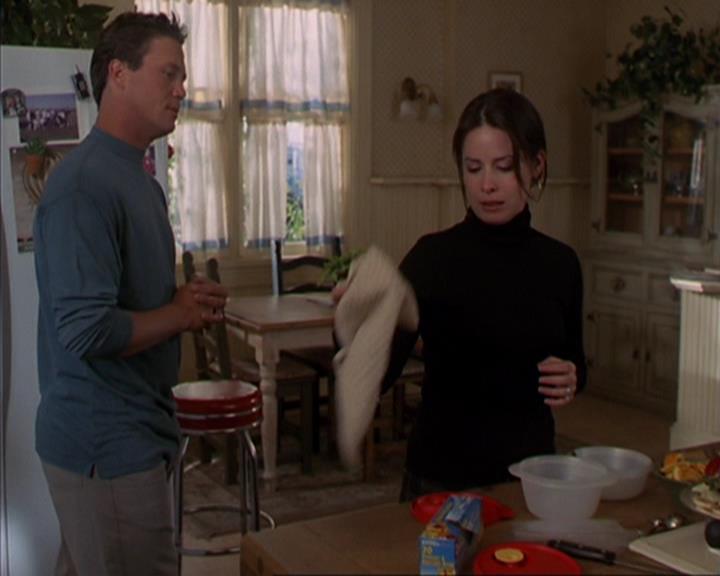 Charmed-Online-dot-419BiteMe0484.jpg