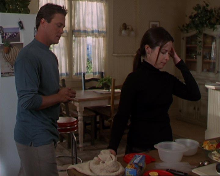 Charmed-Online-dot-419BiteMe0486.jpg