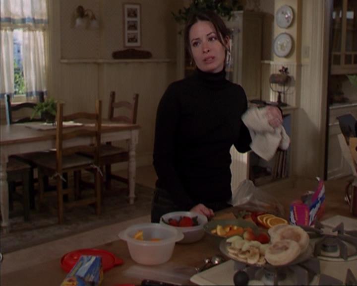 Charmed-Online-dot-419BiteMe0554.jpg