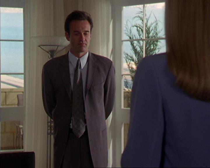 Charmed-Online-dot-419BiteMe0606.jpg