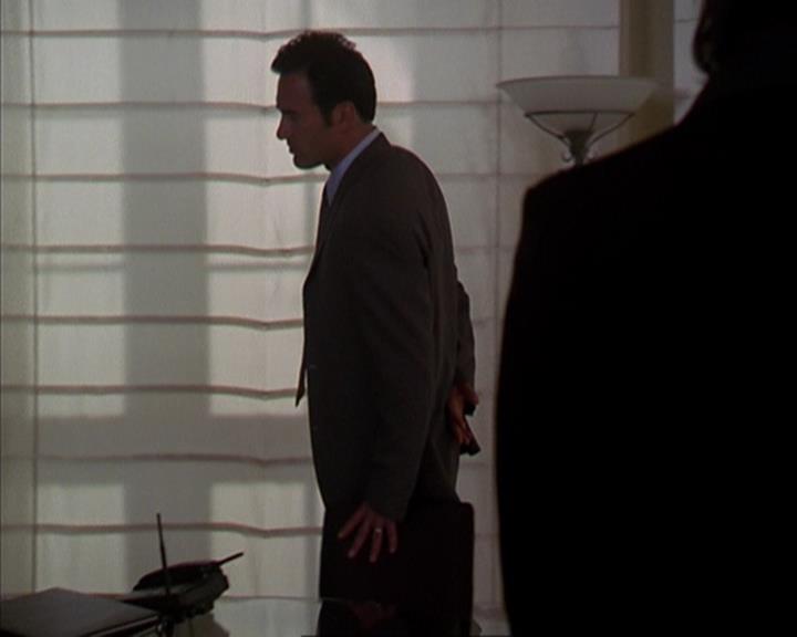 Charmed-Online-dot-419BiteMe0628.jpg