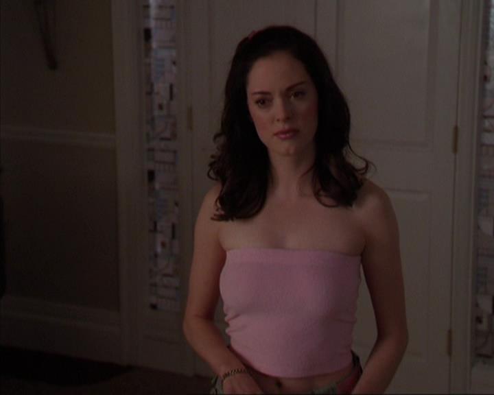 Charmed-Online-dot-419BiteMe0690.jpg
