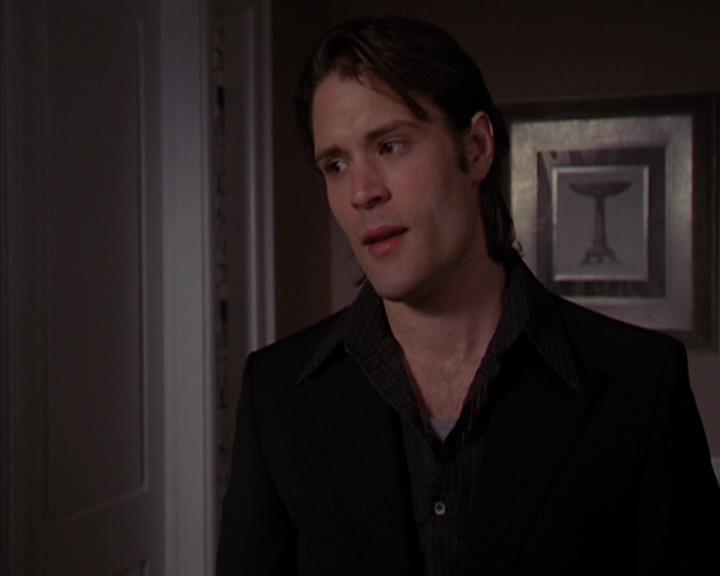 Charmed-Online-dot-419BiteMe0695.jpg