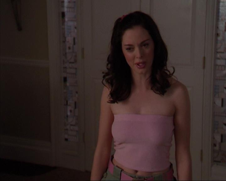 Charmed-Online-dot-419BiteMe0705.jpg