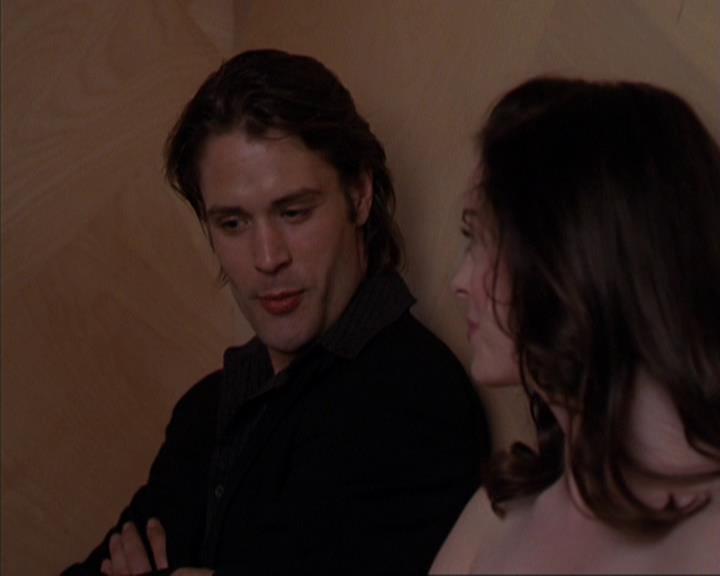 Charmed-Online-dot-419BiteMe0738.jpg